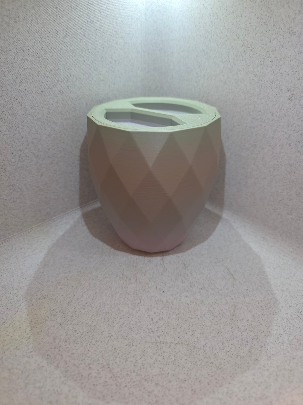 Travel pistachio cup 3D Printed